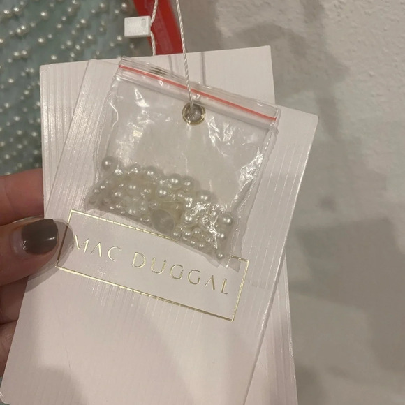 NWT Mac Duggal Imitation Pearl One-Shoulder Asymmetric Gown in Seafoam Size 4 - Picture 3 of 6